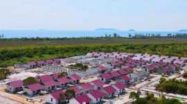 Kampung Baru Pangkalan sebagai lokasi pembangunan RISHA untuk warga Serasan yang terdampak bencana longsor. Pembangunan RISHA ini hampir selesai. Foto: dok/cen sui lan