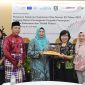 Ketua Lembaga Koordinasi Kesejahteraan Sosial (LKKS) Provinsi Kepulauan Riau Hj. Dewi Kumalasari Ansar menghadiri Workshop Kebijakan Peraturan Gubernur (Pergub) Kepulauan Riau nomor 55 tahun 2022 tentang Sistem Penanganan Terpadu Perempuan Korban Kekerasan dan Tindak Pidana (SPT-PKKTP), di Hotel Aston, Tanjungpinang, Jum'at (9/6). Foto: Diskominfo Tanjungpinang 