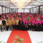 Wakil Wali Kota Batam Amsakar Achmad menghadiri pelantikan Aliansi Perempuan Peduli Indonesia (ALPPIND) Kota Batam di Golden Prawn, Minggu (18/6/2023) sore. Foto: MC Batam 