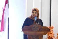 Bunda PAUD Provinsi Kepulauan Riau Hj. Dewi Kumalasari Ansar resmi membuka kegiatan Sinkronisasi Rencana Kerja Balai Penjaminan Mutu Pendidikan (BPMP) Kepri tentang Transisi PAUD-SD dengan Forum Komunikasi PAUD dan Pemangku Kepentingan lainnya di Aula Kantor BPMP Kepri, Bintan, Senin (19/6). Foto: Diskominfo Kepri
