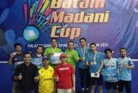 Atlet Badminton Sekretariat DPRD Batam Juarai Batam Madani Cup 2023. Foto: INIKEPRI.COM 