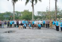 PT PLN Batam kembali melaksanakan program Penyerahan Bantuan CSR Hewan Kurban kepada para stakeholders dan masyarakat serta panitia kurban masjid sekitar wilayah operasional perusahaan. Foto: PLN Batam untuk INIKEPRI.COM 