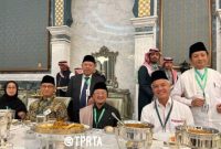 Penceramah Islam Yusuf Mansur di jamuan makan siang undangan Raja Salman bin Abdulaziz al-Saud di Makkah, Kamis (29/6/2023). Foto: ANTARA / HO-Yusuf Mansur)
