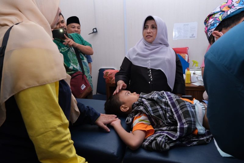 Sebanyak 200 peserta, mengikuti sunatan massal gratis di Puskesmas Batu 10, Kota Tanjungpinang, Kepulauan Riau, Minggu (2/7/2023). Foto: Diskominfo Tanjungpinang 