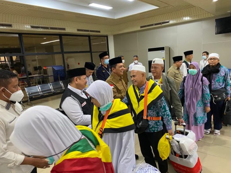 369 Jemaah Haji tiba di Batam. Foto: Istimewa 