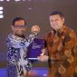 Kepala BNPT, Rycko Amelza Dahniel bersama Menko Polhukam Mahfud MD dalam acara Peluncuran Tren dan Capaian Pencegahan dan Penanggulangan Ekstremisme Berbasis Kekerasan yang Mengarah Pada Terorisme Tahun 2023 yang digelar secara luring dan daring di Jakarta pada Rabu (5/7/2023). Foto: BNPT

