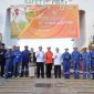Gubernur Kepri, H. Ansar Ahmad, secara langsung melepas ekspor ayam hidup asal Bintan oleh PT Ciomas Adisatwa ke Singapura, Jumat (7/7/2023). Pelepasan ekspor ayam hidup asal Bintan PT Ciomas Adisatwa ke Singapura dilakukan melalui Pelabuhan Sei Payung, Batu Enam, Kota Tanjungpinang. Foto: Diskominfo Kepri 