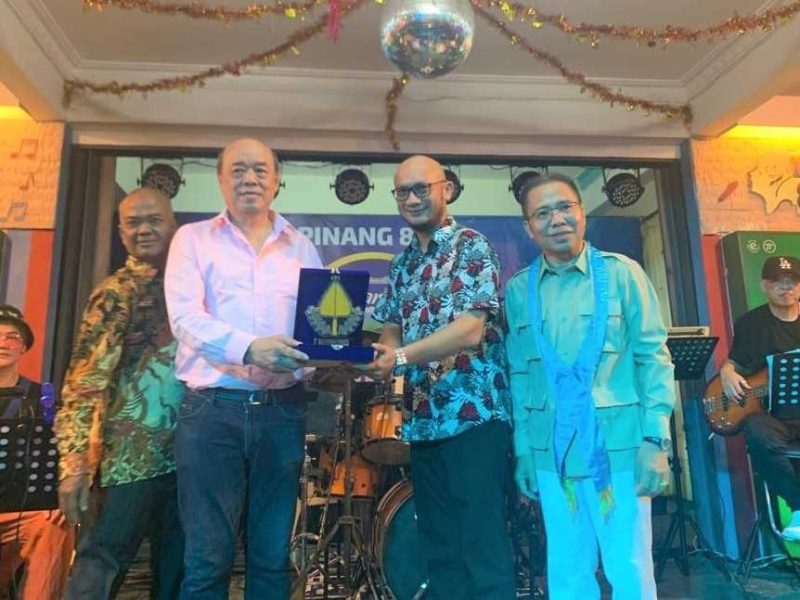 Kota Tanjungpinang memang memiliki daya tarik yang luar biasa, tidak hanya dari segi destinasi sejarah dan alam, tetapi juga sebagai tempat bagi wisatawan mancanegara (wisman) untuk menyalurkan bakat dan kreativitas mereka. Foto: Diskominfo Tanjungpinang