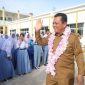 Gubernur Kepri, Ansar Ahmad, menghadiri kegiatan Sosialisasi Pencegahan Stunting pada Remaja melalui Program Generasi Emas Anti Stunting (GeMas) di SMKN 8 Sei Pelungut, Kecamatan Sagulung, Kota Batam, pada Senin (10/7/2023). Foto: Diskominfo Kepri 
