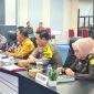 memberikan pengarahan pada Rapat Koordinasi Gugus Tugas Pencegahan Kekerasan Terhadap Perempuan dan TPPO Kota Tanjungpinang, di aula Sultan Sulaiman Badrul Alamsyah, kantor wali kota Tanjungpinang, Kamis (13/7/2023) pagi. Foto: Diskominfo Tanjungpinang 