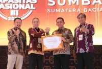 Gubernur Kepulauan Riau H. Ansar Ahmad mengucapkan terima kasih, apresiasi, dan penghargaan kepada SKK MIGAS atas terselenggaranya Closing Ceremony Forum Kapasitas Nasional III Tahun 2023 SKK MIGAS Wilayah Sumbagut, di Hotel Radisson Batam, Kamis (13/7/2023). Foto: Diskominfo Kepri 