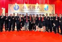 Anggota DPR RI Fraksi Golkar Dapil Kepri, Cen Sui Lan bersama tokoh perkumpulan Marga Tan saat merayakan HUT ke-11 tahun Perkumpulan Marga Tan Kota Batam, Minggu (16/7/2023) malam. Foto:  Istimewa 