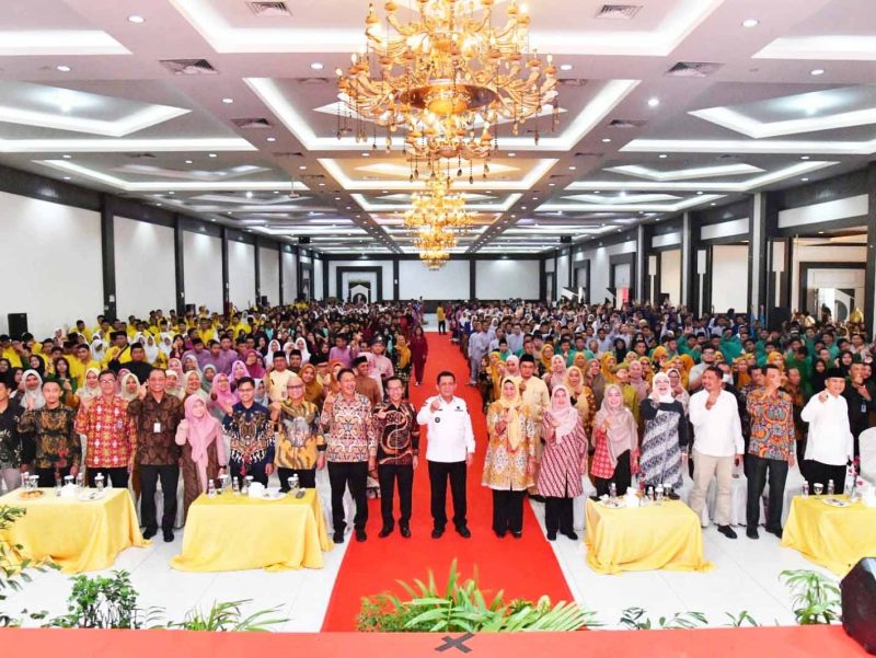 Gubernur Kepulauan Riau (Kepri), Ansar Ahmad, meluncurkan Badan Layanan Usaha Daerah (BLUD) bagi SMK yang ada di Provinsi Kepri. Peluncuran tersebut dilakukan di Restoran Golden Prawn Bengkong Kota Batam, Rabu (19/7/2023). Foto: Diskominfo Kepri 