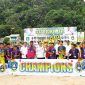 Gubernur Kepulauan Riau H.Ansar Ahmad menutup turnamen olahraga Piala Gubernur Kepri Tahun 2023 Zona Kabupaten Kepulauan Anambas untuk cabang voli, futsal dan sepakbola saat  melakukan kunjungan kerja ke Kabupaten Kepulauan Anambas (KKA), Rabu (19/7/2023). Foto: Diskominfo Kepri 