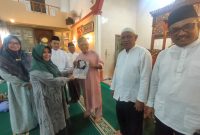 Wali Kota Tanjungpinang, Hj Rahma,S.IP.,M.M, menghadiri peringatan Tahun Baru Islam 1445 Hijriah di Masjid Al Muttahidin Kelurahan Sei Jang, Kecamatan Bukit Bestari, Tanjungpinang, Kamis (20/7/2023) malam.
Foto: Diskominfo Tanjungpinang 