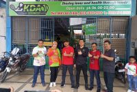 Sebagai bentuk ajang silaturahmi antar instansi di Kota Batam dan Kepri, Kejaksaan Negeri (Kejari) Batam menggelar Turnamen Tenis Beregu se-Kepri bertajuk Adhyaksa Open 2023 diselenggarakan  di Lapangan Tenis KDA Batam Center selama beberapa hari terhitung Jumat-Minggu (21-23/7/2023). Foto: INIKEPRI.COM
