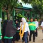 Anggota DPR RI dari Partai Golkar Dapil Kepulauan Riau Cen Sui Lan memastikan program rehabilitasi bangunan di  Madrasah Ibtidaiyah Negeri (MIN) 1 Batam di Bengkong, Kota Batam, akan dilaksanakan pada tahun anggaran 2024 dengan nilai Rp5 miliar. Foto: Istimewa 
