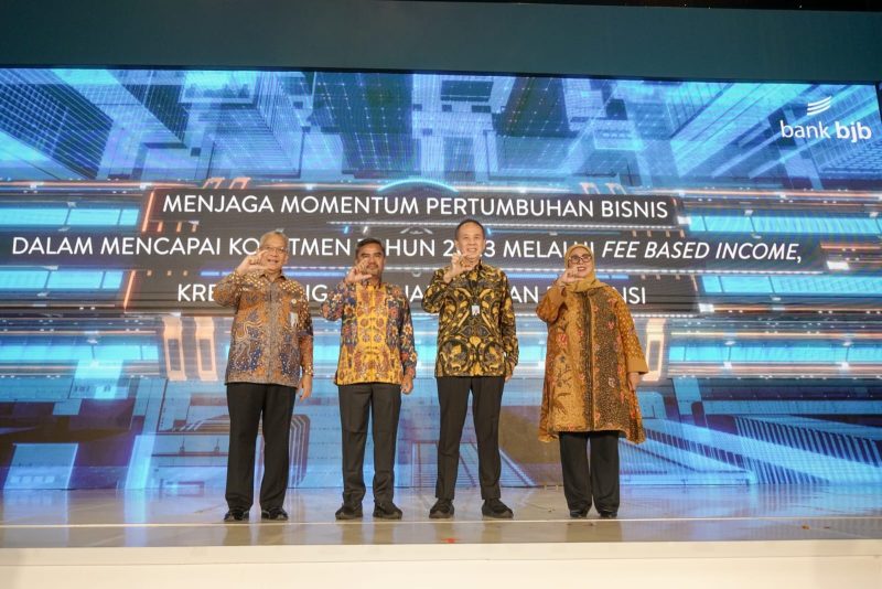 bank bjb menggelar kegiatan Business Review Semester I 2023 dan Executive Workshop 2023 di Trans Luxury Hotel, Kota Bandung, Senin 24 Juli 2023. Foto: bank bjb untuk INIKEPRI.COM
