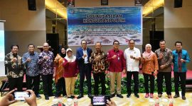 Sekretaris Daerah Provinsi Kepulauan Riau, Adi Prihantara, membuka acara Sosialisasi Peraturan Pemerintah Nomor 26 Tahun 2023 tentang Pengelolaan Hasil Sedimentasi Laut dan konsultasi publik terkait rancangan Peraturan Menteri Kelautan dan Perikanan tentang pelaksanaan PP 26 tahun 2023. Acara ini diadakan di Hotel Best Western Panbil, Batam, Selasa (25/7/2023). Foto: Diskominfo Kepri 