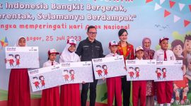 Otoritas Jasa Keuangan (OJK) bersama bank bjb dan Pemerintah Kota Bogor menggelar kampanye Ayo Menabung bersama ratusan anak sekolah dalam rangka memperingati Hari Anak Nasional 2023 pada Selasa, 25 Juli 2023, di Kota Bogor. Foro: bank bjb untuk INIKEPRI.COM 