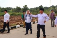 Anggota DPR RI dari Partai Golkar Dapil Kepulauan Riau Cen Sui Lan saat meninjau MAN Insan Cendikia Batam. Foto: Istimewa 