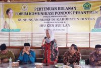 Anggota DPR RI dari Partai Golkar Dapil Kepulauan Riau Cen Sui Lan saat melakukan kunjungan kerja ke Kabupaten Bintan. Foto:Istimewa 