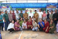 Wakil Wali Kota Batam Amsakar Achmad menemui warga Pulau Buluh, Bulang, Selasa (1/8/2023). Seperti diketahui, beberapa waktu lalu musibah kebakaran menimpa pemukiman warga di pulau tersebut. Foto: INIKEPRI.COM 