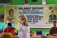 Anggota DPR RI dari Partai Golkar Dapil Kepulauan Riau Cen Sui Lan saat melakukan kunjungan kerja reses di MIN 2 Karimun. Foto: Istimewa 