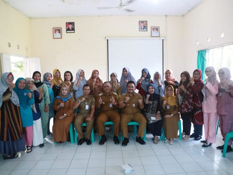 Wakil Wali Kota Tanjungpinang Endang Abdullah menggelar rapat koordinasi stunting di Kelurahan Pinang Kencana. Foto: Diskominfo Tanjungpinang 