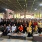 Gubernur Kepulauan Riau H Ansar Ahmad bersama Rizky Faisal dalam suatu forum silaturahmi dengan Ketua RT dan Ketua RW se-Bintan Utara di daerah Melayu Berdendang, Tanjung Uban, Bintan Utara, Kepulauan Riau, Sabtu (5/8/2023). Foto: Istimewa 