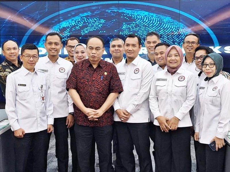 Rapar persiapan pelaksanaan Rapat Koordinasi Nasional Komisi Penyiaran Indonesia (Rakornas KPI) dan Peringatan Hari Penyiaran Nasional (Harsiarnas) ke-90 di Kantor Kemenkominfo Jl. Medan Merdeka Barat, Jakarta Pusat. Foto: Istimewa 