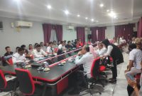 Seluruh Pedangang yang ada di Akau Potong Lembu melakukan pertemuan dengan Wali Kota Tanjungpinang, Hj. Rahma, S.IP.,M.M, Rabu (9/8/2023) di ruang rapat kantor Bapelitbang Kota Tanjungpinang, Jalan Basuki Rahmat. Foto: Diskominfo Tanjungpinang 