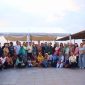 Cen Sui Lan berfoto bersama dengan Djoni Janto Ketua Marga Tan Tanjungpinang dan Bintan, Rudi Chua, Reni Yang, Desmon Goh dan pengusaha lainya, tokoh masyarakat, tokoh PSMTI, saat Kundapil di Tanjungpinang. Foto: Istimewa 