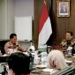 Gubernur Ansar beraudiensi bersama Menteri Kelautan dan Perikanan (KKP) Sakti Wahyu Trenggono di Ruang Rapat gedung Wahana Bahari KKP Jakarta. Foto: Diskominfo Kepri 