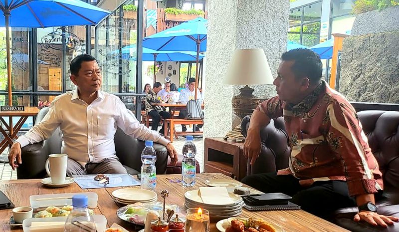 Gubernur Kepulauan Riau H. Ansar Ahmad bersama Menteri PPN/Kepala Bappenas RI Suharso Monoarfa. Foto: Diskominfo Kepri 