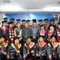 Wakil Wali Kota Batam Amsakar Achmad menghadiri acara wisuda Sekolah Tinggi Ilmu Komputer (STIKOM) Muhammadiyah Batam ke-5 di Hotel PIH, Sabtu (26/8/2023). Foto: INIKEPRI.COM 