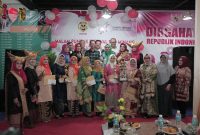 Wakil Wali Kota Batam Amsakar Achmad hadir di Acara Puncak Peringatan HUT RI ke-78 di Studio Minang TV Kompleks Grand Ruko Tiban Koperasi, Minggu (28/8/2023) malam. Foto: INIKEPRI.COM 