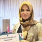 Kepala Subkoor Pengelolaan Media Komunikasi Publik, Suryani, saat menerima penghargaan pada saat penyelenggaraan Konferensi Tingkat Tinggi (KTT) Ke-42 ASEAN Tahun 2023. Foto: Diskominfo Kepri 