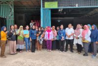 Pemerintah Kota Tanjungpinang melalui Dinas Perdagangan dan Perindustrian (Disdagin) kembali menyalurkan kartu puan molek kepada masyarakat penerima. Foto: Diskominfo Tanjungpinang 