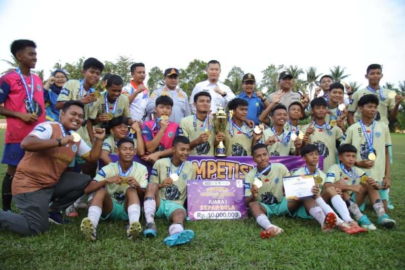 Kompetisi Cabang Olahraga Wali kota Cup yang berlangsung dari tanggal 23-30 Agustus resmi berakhir dengan ditutup final kategori cabang Sepakbola. Foto: Diskominfo Tanjungpinang 