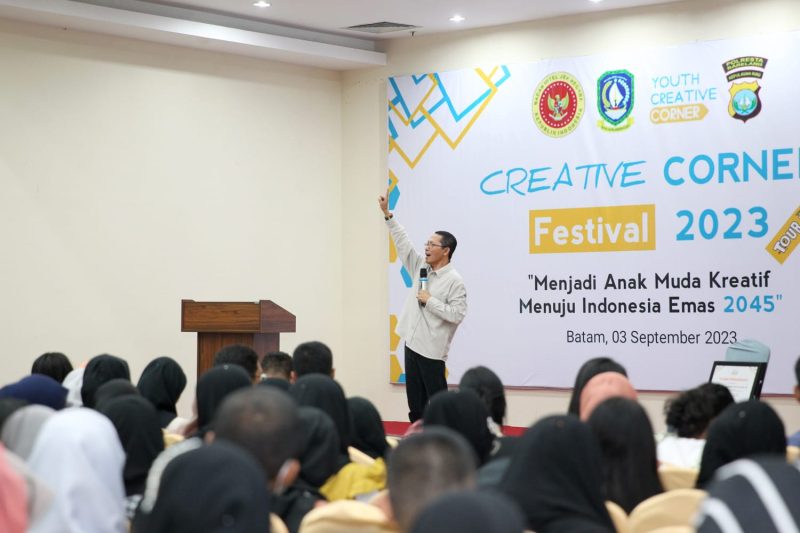 Ratusan Gen-Z dan Milenial Kota Batam antusias mengikuti Creative Corner Festival 2023 di Graha Pena, Minggu (3/8/2013) sore. Foto: INIKEPRI.COM 