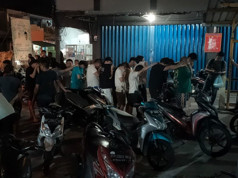 Puluhan WNA China diamankan di Pulau Kasu, Kecamatan Belakangpadang. Foto: INIKEPRI.COM 