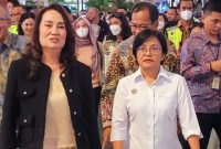 Cen Sui Lan Anggota Komisi V DPR RI Fraksi Golkar didampingi Maria Krinti Endah Murni (baju putih) Dirjen Perhubungan Udara (Hubud) Kemenhub RI. Foto: suaraserumpun.com