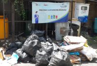 bank bjb Kantor Cabang Denpasar melaksanakan program Go Green 'Sampahmu Melindungimu' sebagai program Change Agent bjb KC Denpasar sesuai Peraturan Gubernur (Pergub) Provinsi Bali MASARI (Masyarakat Sadar Asuransi) Sampah ditampung di bank sampah Prema Bali Lestari untuk bisa di-monetize. Foto: bank bjb untuk INIKEPRI.COM 