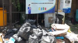 bank bjb Kantor Cabang Denpasar melaksanakan program Go Green 'Sampahmu Melindungimu' sebagai program Change Agent bjb KC Denpasar sesuai Peraturan Gubernur (Pergub) Provinsi Bali MASARI (Masyarakat Sadar Asuransi) Sampah ditampung di bank sampah Prema Bali Lestari untuk bisa di-monetize. Foto: bank bjb untuk INIKEPRI.COM 