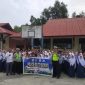 Personil yang terlibat Operasi Zebra Seligi 2023 Polres Bintan mensosialisasikan keselamatan berlalulintas kepada pelajar SMPN 17 Gesek yang beralamat di Kelurahan Toapaya Asri Kecamatan Toapaya. Foto: Humas Polres Bintan 