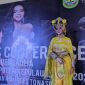 Dewi Aulia dalam balutan busana yang akan ditampilkan di ajang Putri Kebudayaan Nusantara 2023 nanti. Foto: INIKEPRI.COM 