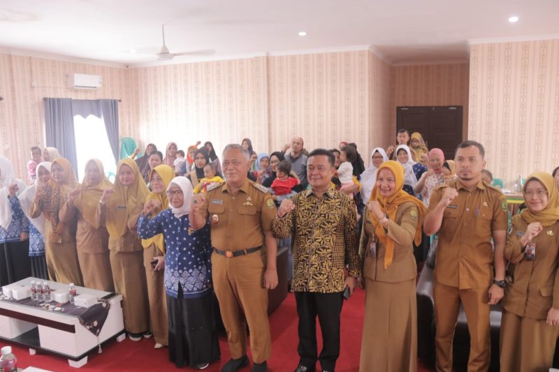 Kegiatan penanganan stunting terus digalakkan oleh Himpaudi kota Tanjungpinang, dan kali ini Himpaudi membuka kelas pola asuh dalam percepatan penurunan stunting kota Tanjungpinang di aula kelurahan Sei Jang Senin, 11/9/2023. Foto: Diskominfo Tanjungpinang 