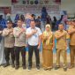 Polres Bintan membuka layanan kesehatan dengan membuka pos kesehatan dengan melakukan pemeriksaan kesehatan secara gratis kepada masyarakat desa Teluk Sasah Kecamatan Seri Kuala Lobam sekitarnya yang dibuka di Posko Kampung Bebas narkoba, Senin (11/9/2023). Foto: Polres Bintan 