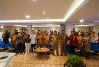 Pemerintah Kota Tanjungpinang melalui Dinas Kebudayaan dan Pariwisata (Disbudpar) mengadakan pelatihan digitalisasi branding dan kuliner. Kegiatan yang diikuti oleh 80 orang pelaku pariwisata dan ekonomi kreatif ini dilaksanakan di Hotel Nite and Day Laguna Bintan, Tanjungpinang, Selasa (12/9). Foto: Diskominfo Tanjungpinang 